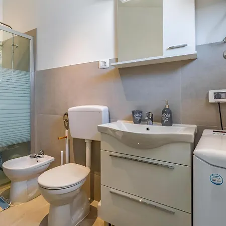 2 Bedroom Cozy In