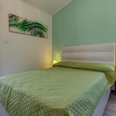 2 Bedroom Cozy In Holiday home
