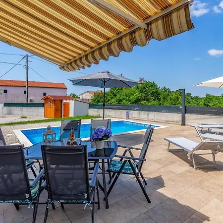 2 Bedroom Cozy In Filipana