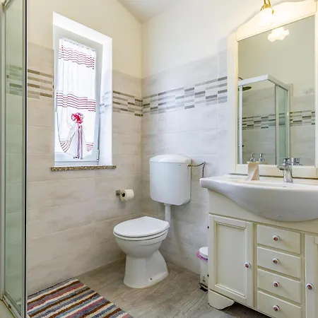 2 Bedroom Cozy In Filipana